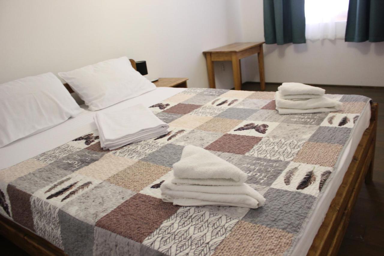 Hotel Cerdacul Cu Stuf Sfântu Gheorghe Exteriér fotografie