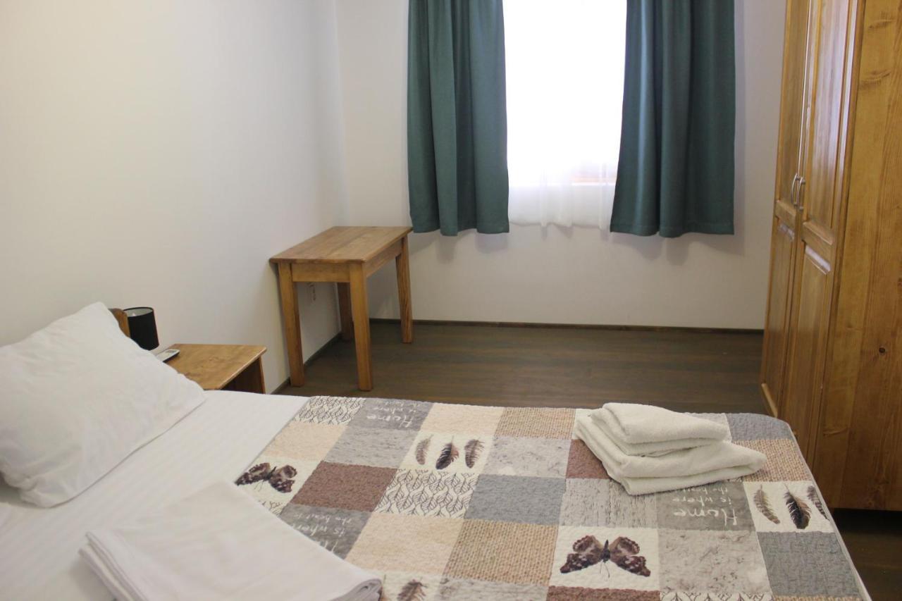 Hotel Cerdacul Cu Stuf Sfântu Gheorghe Exteriér fotografie